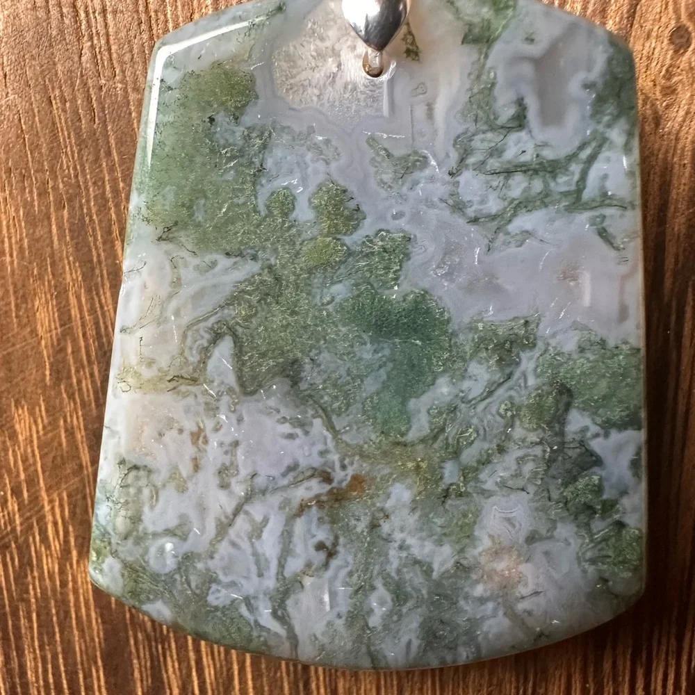 N/A large moss